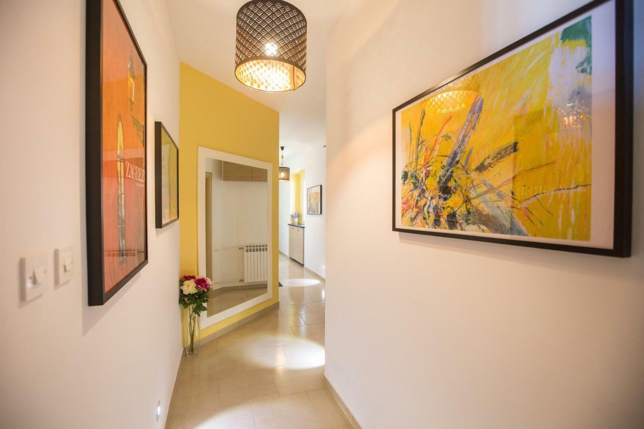 Апартаменты Angela Main Street Luxury Oasis & Free Parking Загреб Экстерьер фото