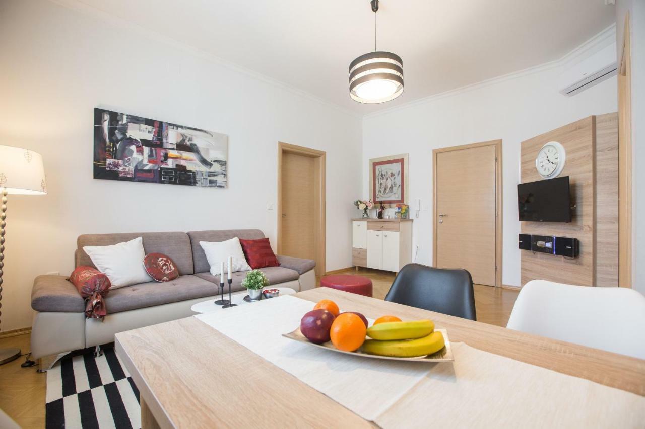 Апартаменты Angela Main Street Luxury Oasis & Free Parking Загреб Экстерьер фото